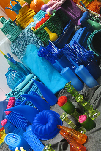 SNAP SHOT_9 / 2007 / brooch / plastic Denise Julia Reytan, dnice, Denise Reytan, Reytan, Düsseldorf, Berlin, Jewellery, Jewlery, Momentaufnahme, Moment of time, Snap-shot, snapshot, time, precious, non-precious, ideal and intrinsic value of objects, unconventional, silicone, resin, materialit